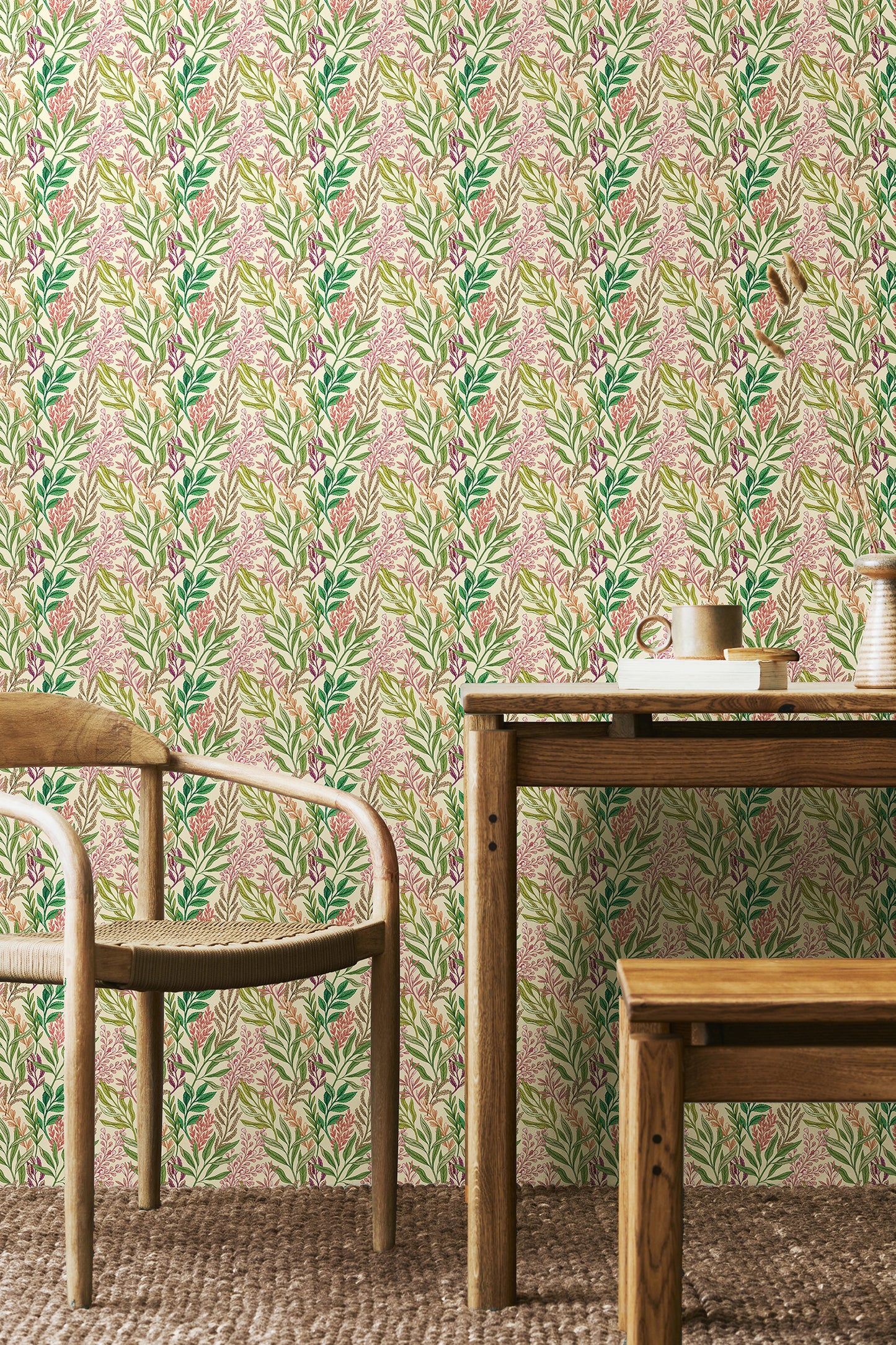 VERDANT LEAVES - Ruby Green